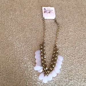 Madison Avenue necklace set. Nwot